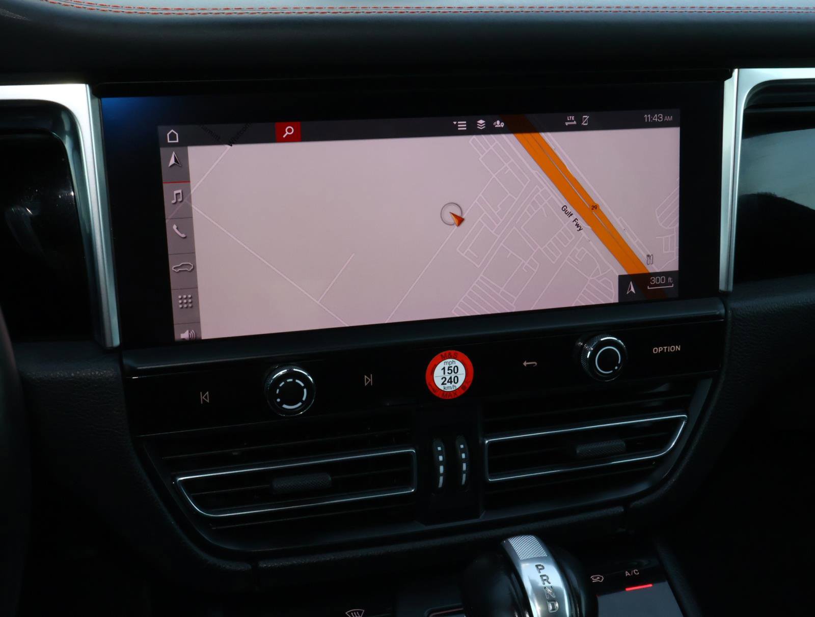 Used 2023 Porsche Macan S image 30