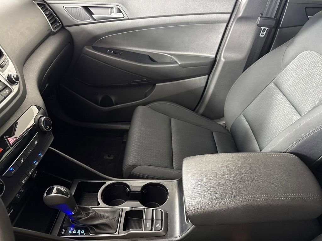 Used 2017 Hyundai Tucson SE image 18