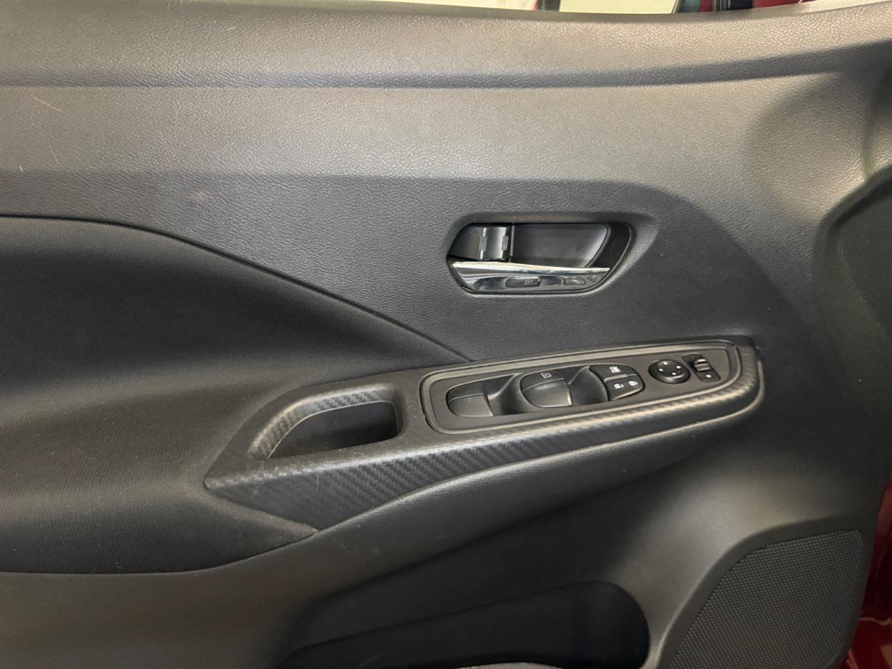 Used 2021 Nissan Versa SV FWD image 22