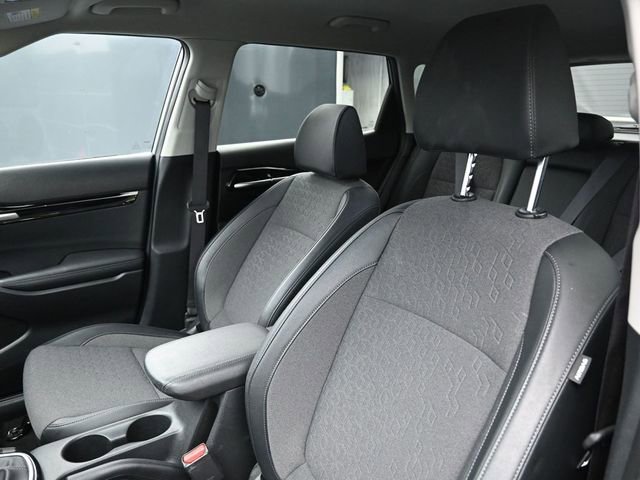 Used 2025 Kia Seltos S image 15