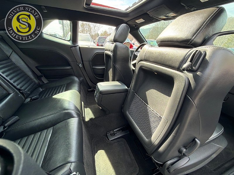 Used 2009 Dodge Challenger R/T image 16