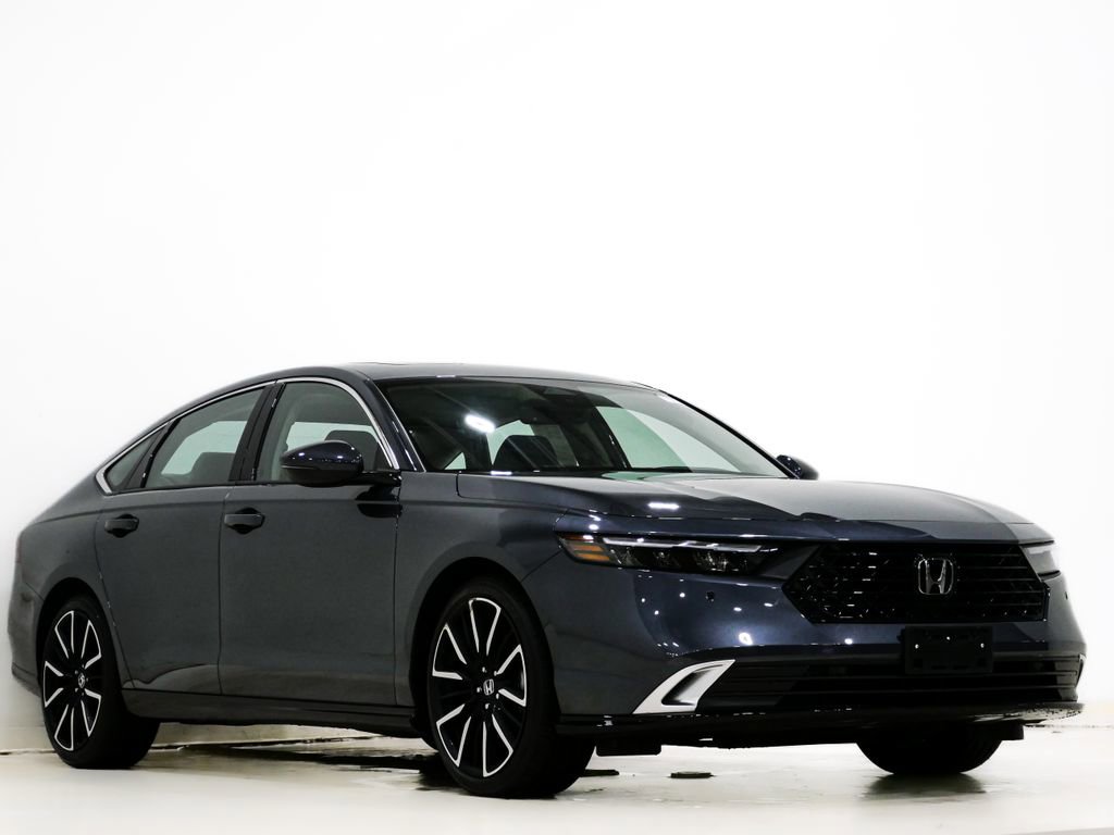 Used 2025 Honda Accord Touring image 1