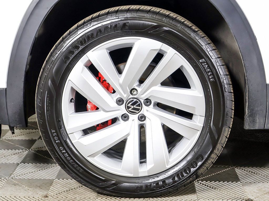 Used 2023 Volkswagen Atlas Cross Sport SE w/ Panoramic Sunroof Package image 22