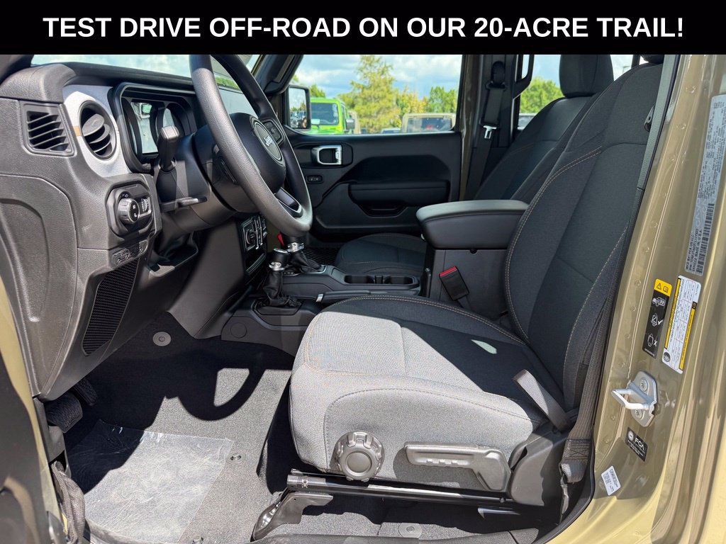 New 2026 Jeep Gladiator Sport AWD/4WD image 10