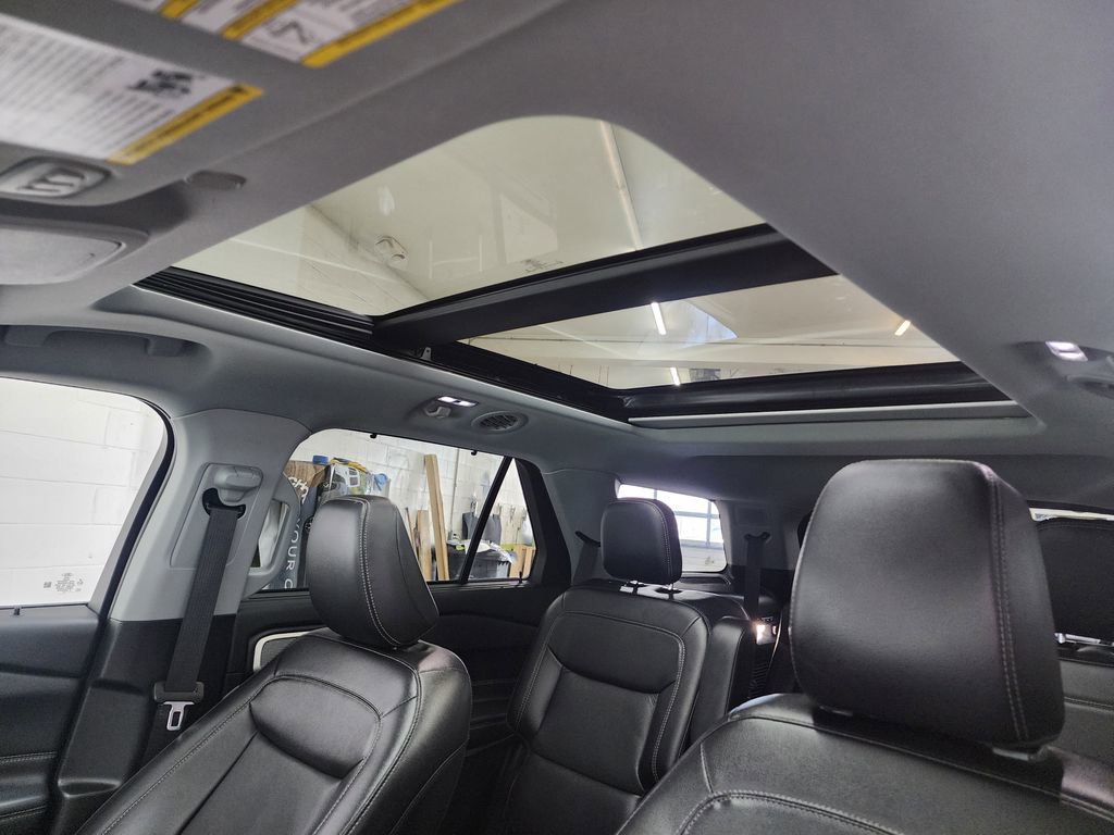 Used 2021 Ford Explorer Limited image 24