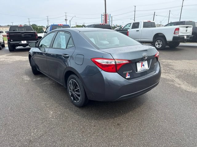 Used 2016 Toyota Corolla LE FWD image 29