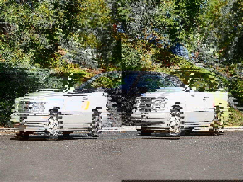 Used 1995 Mercedes-Benz E 320 Convertible image 4