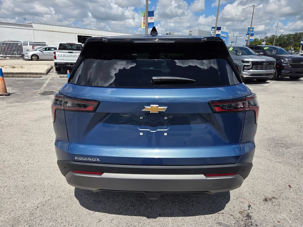 Used 2026 Chevrolet Equinox LT w/ Convenience Package II FWD image 12