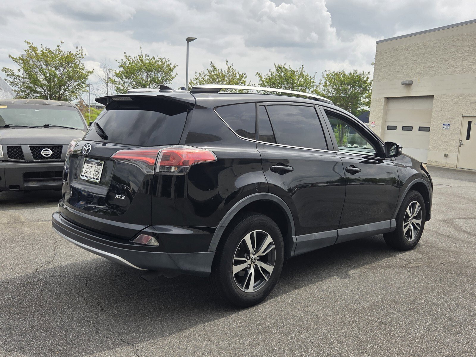Used 2016 Toyota RAV4 XLE image 6