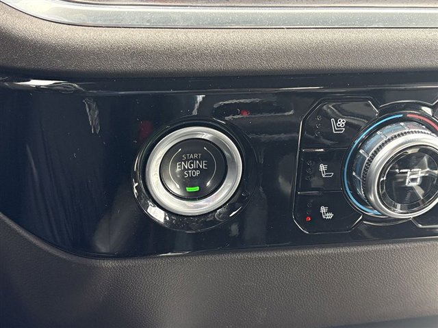 Used 2023 GMC Sierra 1500 SLT w/ SLT Premium Package image 17