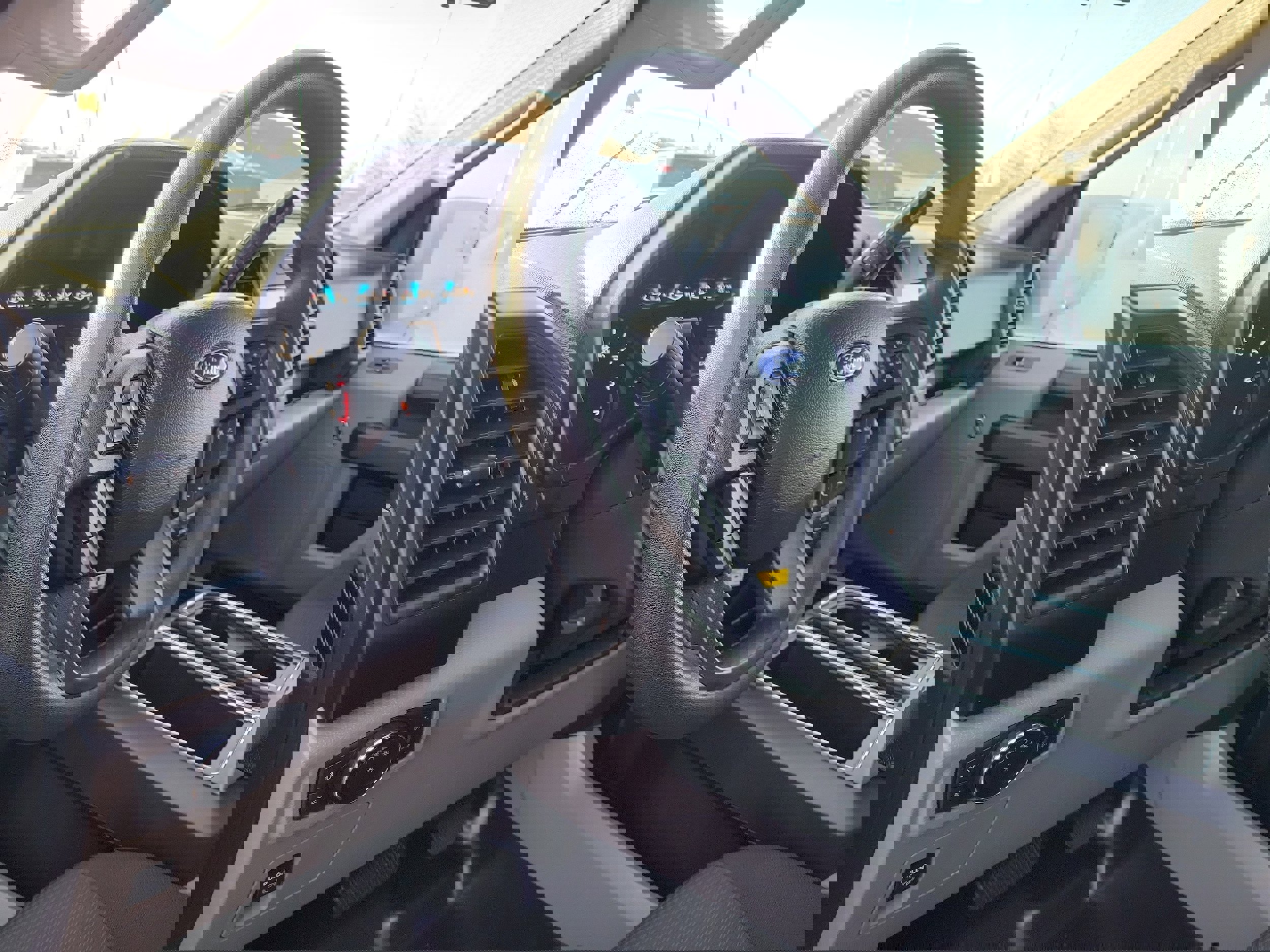 Certified 2019 Ford F150 XL w/ Equipment Group 101A Mid image 19