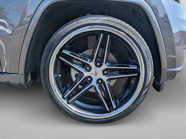 Used 2018 Jeep Grand Cherokee Overland AWD/4WD image 22