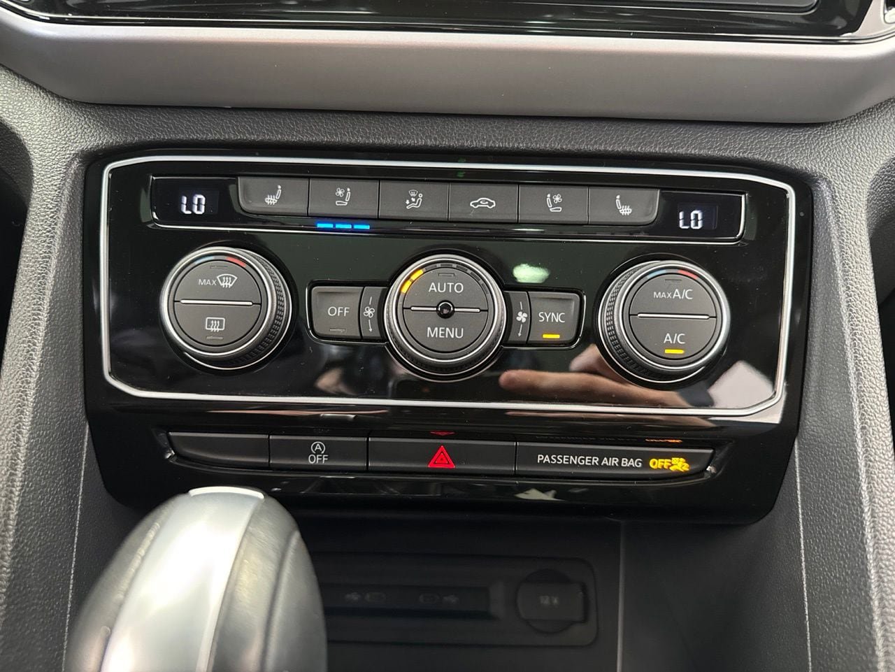 Used 2023 Volkswagen Atlas Cross Sport SEL Premium R-Line AWD/4WD image 28