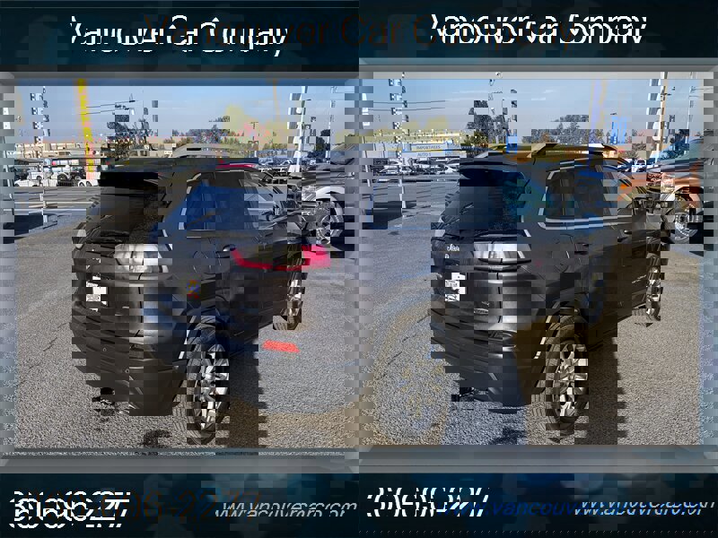 Used 2019 Jeep Cherokee Latitude Plus w/ Cold Weather Group image 6