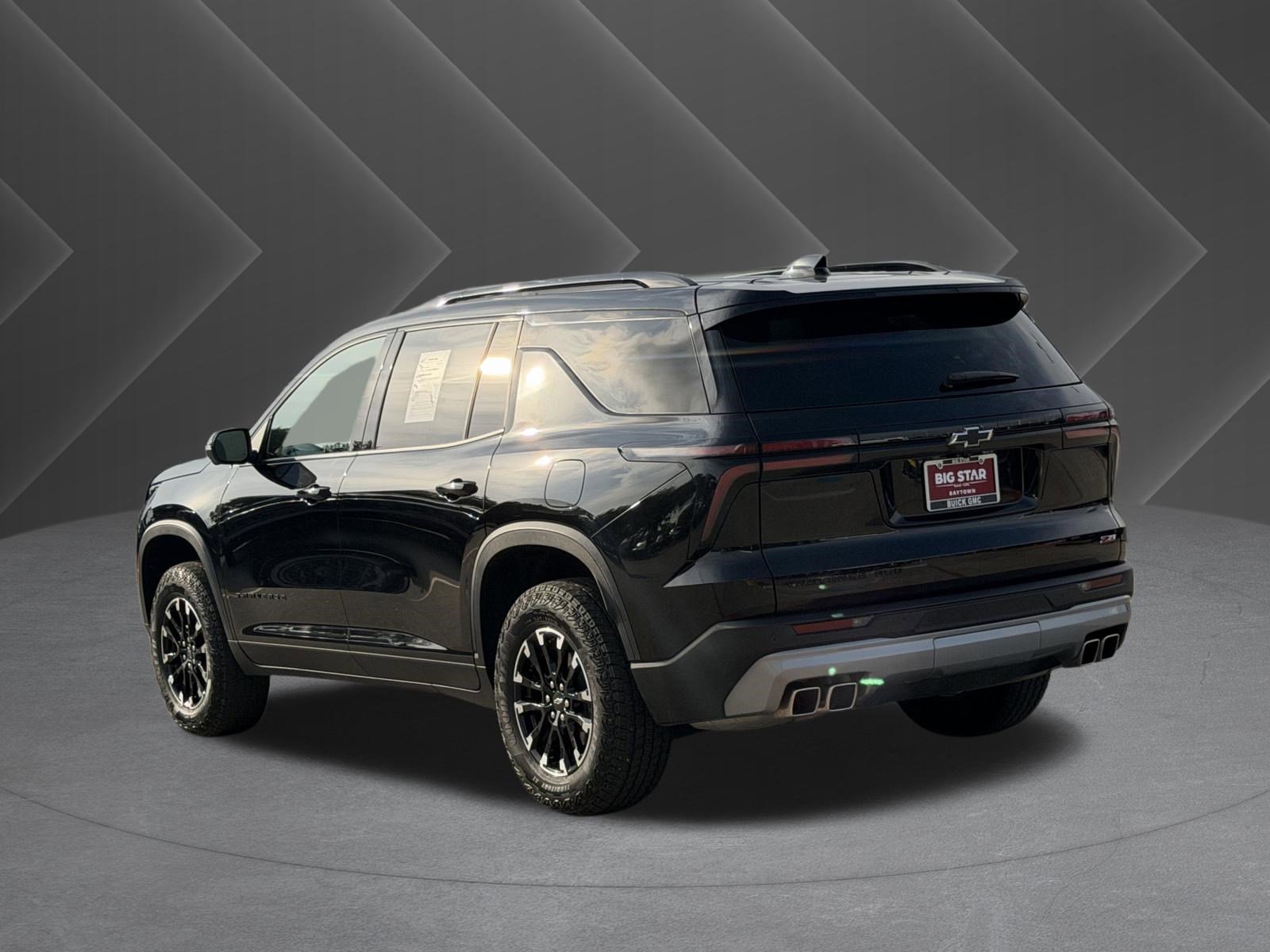 Used 2025 Chevrolet Traverse Z71 w/ Driver Confidence Package AWD/4WD image 5