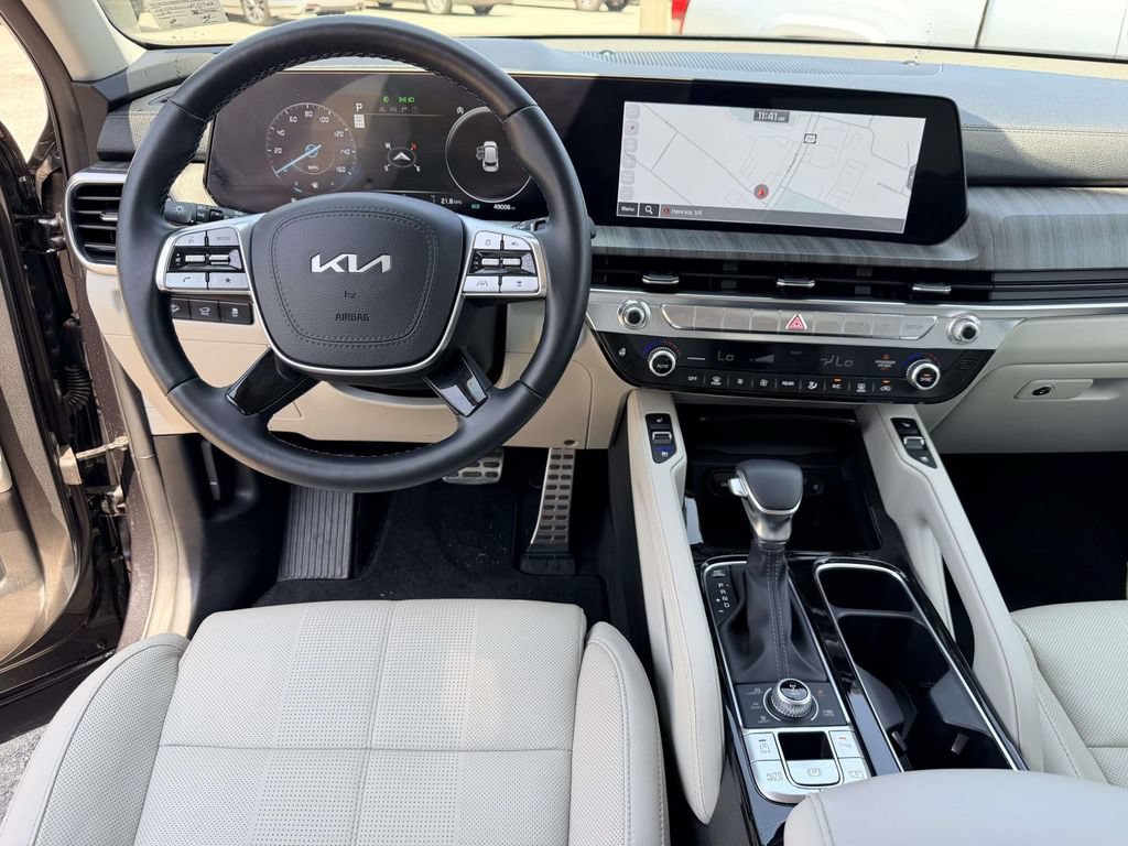 Used 2024 Kia Telluride SX AWD/4WD image 2