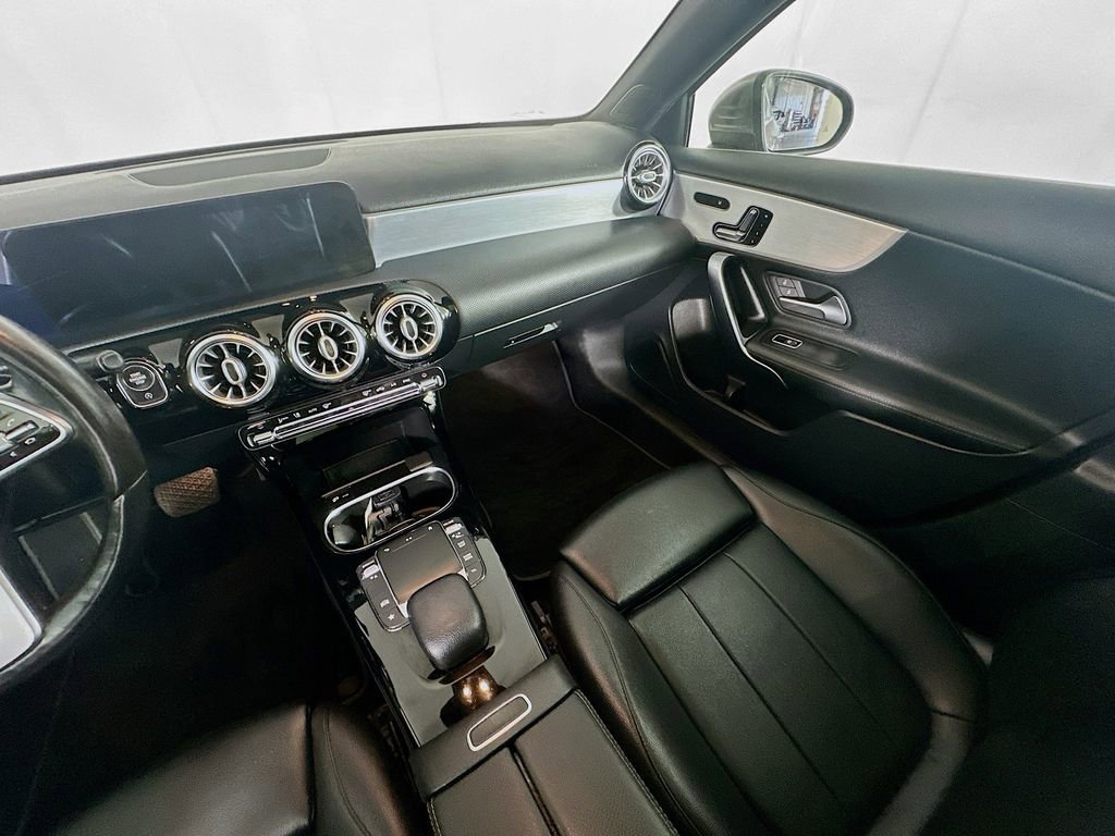 Used 2021 Mercedes-Benz A 220 4MATIC image 11
