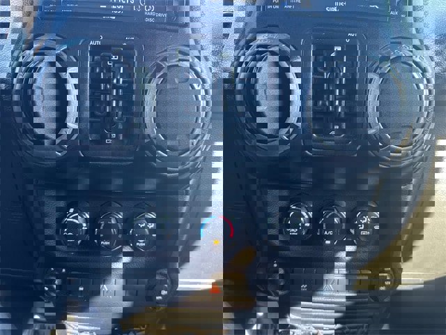 Used 2015 Jeep Wrangler Unlimited Sport w/ Quick Order Package 23S image 17