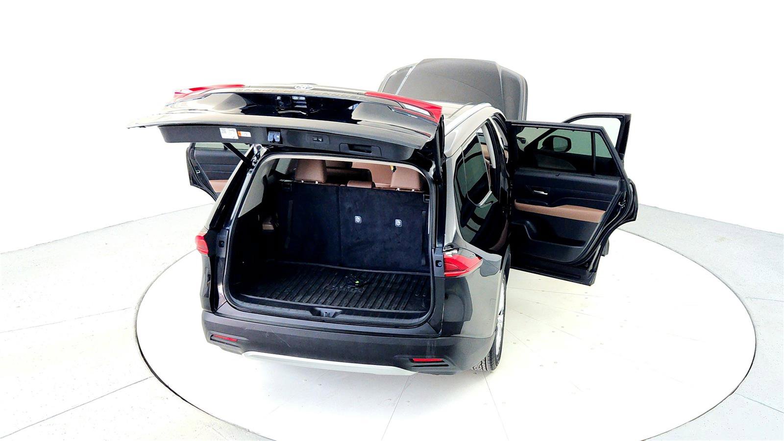 Used 2024 Toyota Grand Highlander Platinum image 16