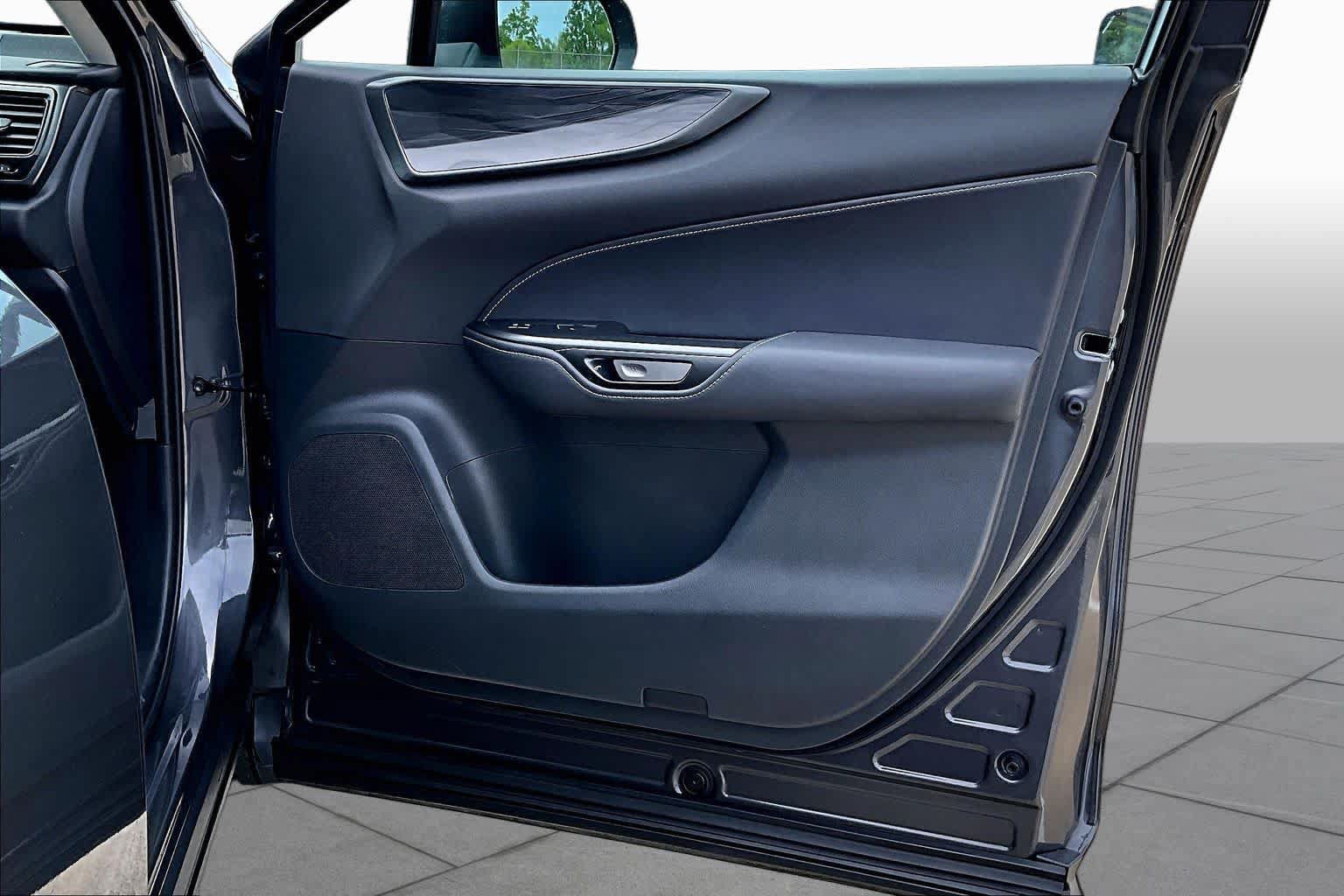 Certified 2025 Lexus NX 250 FWD w/ Accessory Package (Z1) image 23