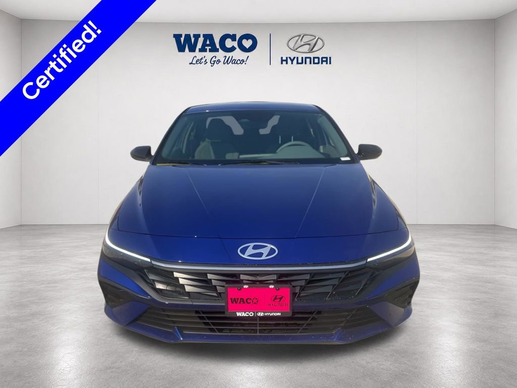 Used 2025 Hyundai Elantra Sport FWD image 2