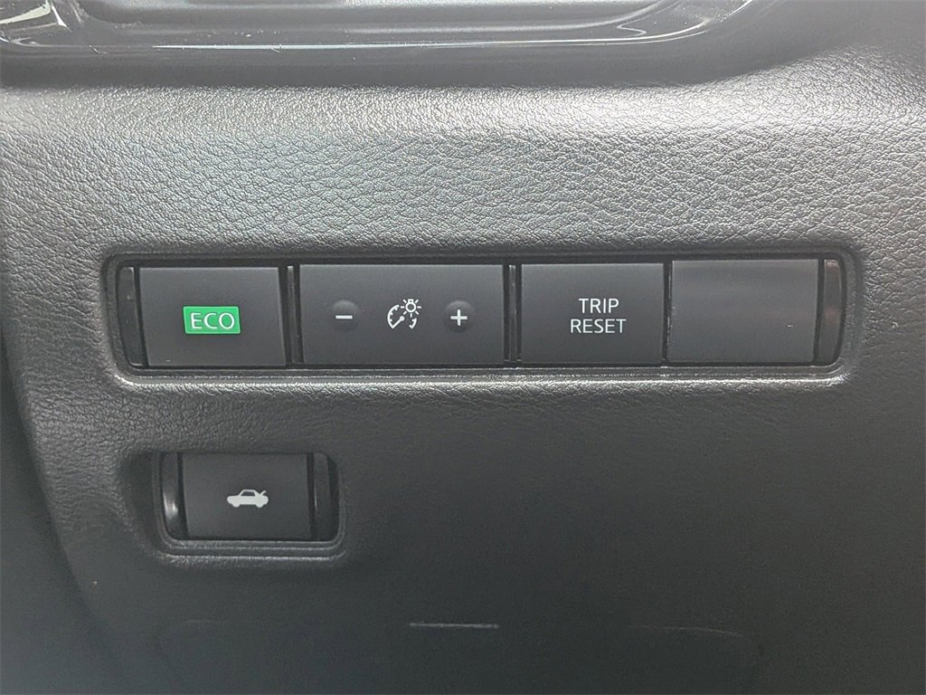 Used 2023 Nissan Sentra SR w/ SR Premium Package image 22