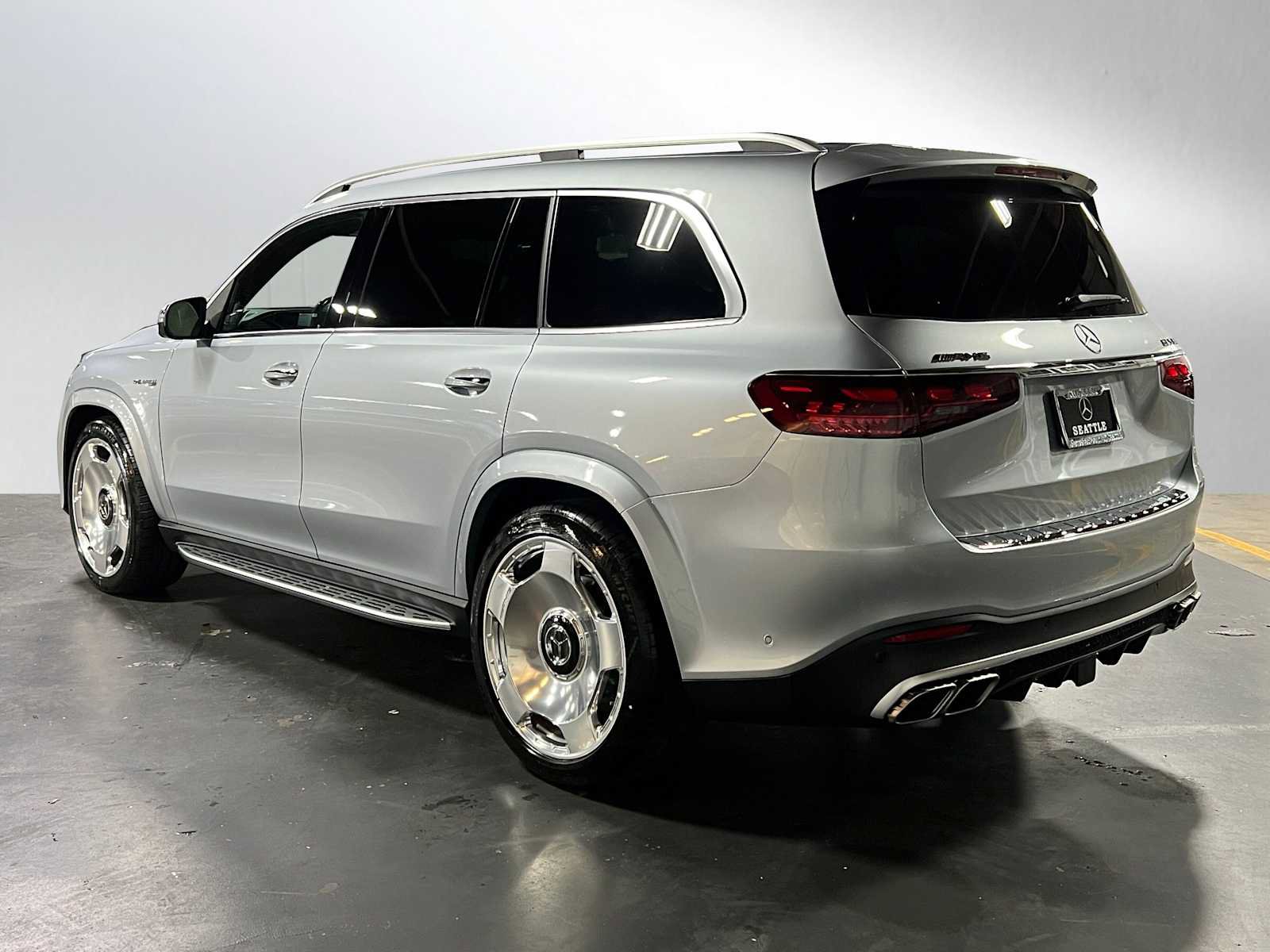 New 2026 Mercedes-Benz GLS 63 AMG 4MATIC image 5