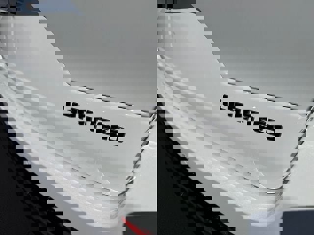 New 2025 Jeep Grand Cherokee Limited w/ Black Appearance Package image 45