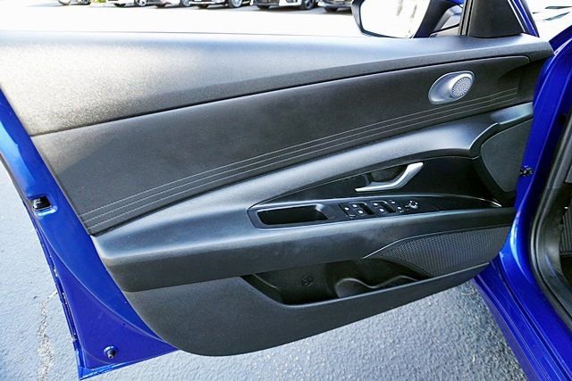 Used 2021 Hyundai Elantra SEL image 21