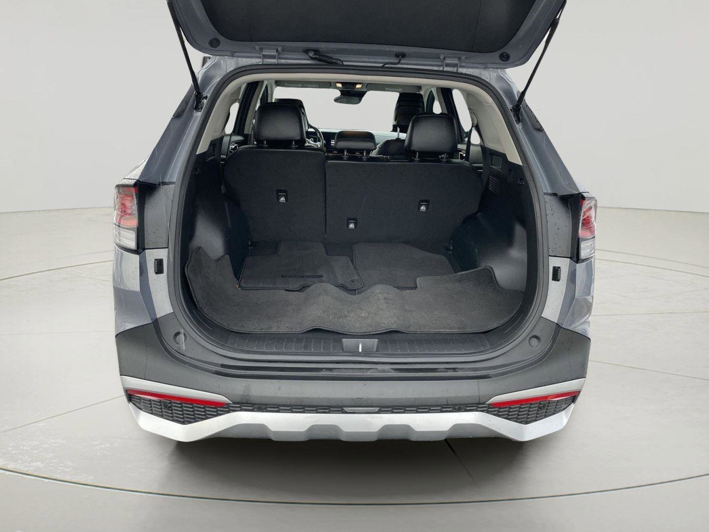 Used 2023 Kia Sportage EX image 9