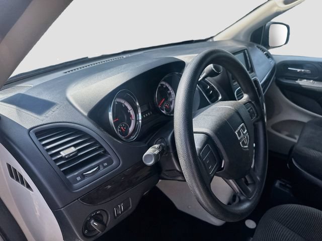 Used 2020 Dodge Grand Caravan SE FWD image 10