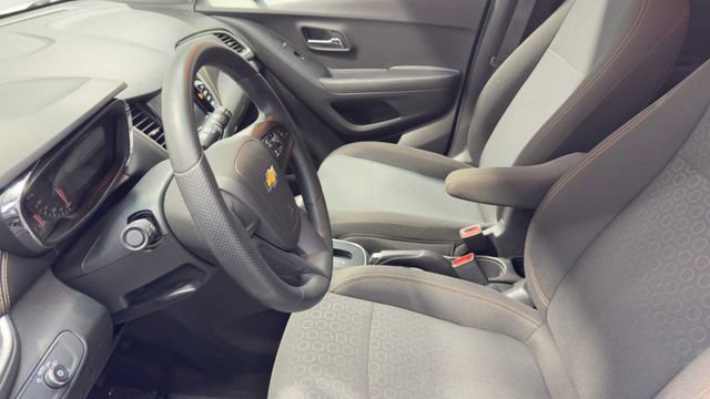 Used 2020 Chevrolet Trax LS image 20