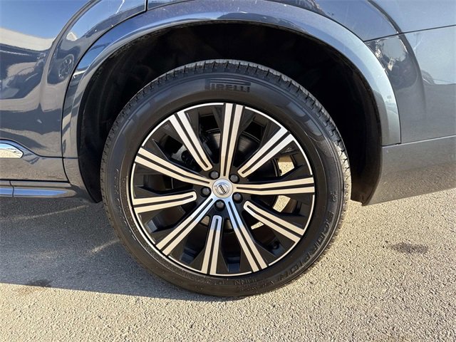 Used 2025 Volvo XC90 B5 Core image 31
