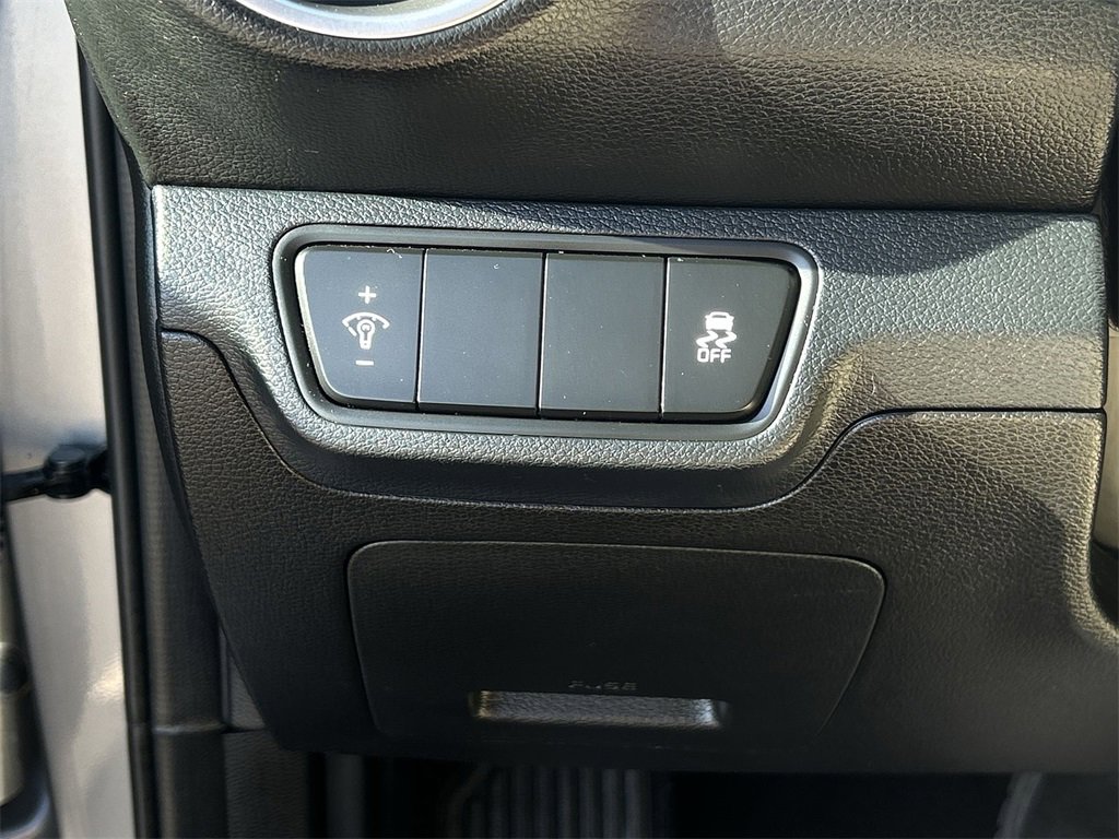 Used 2023 Kia Forte LXS image 16