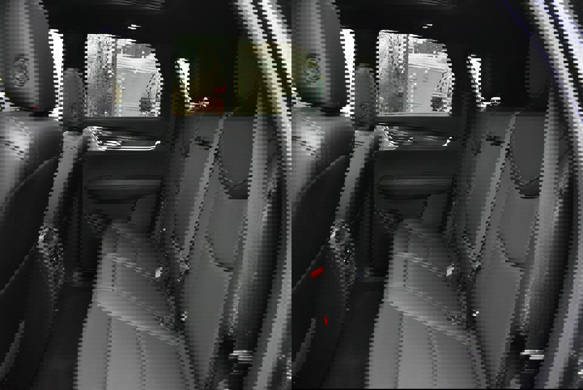 Used 2023 Cadillac XT5 Sportv w/ Technology Package image 17