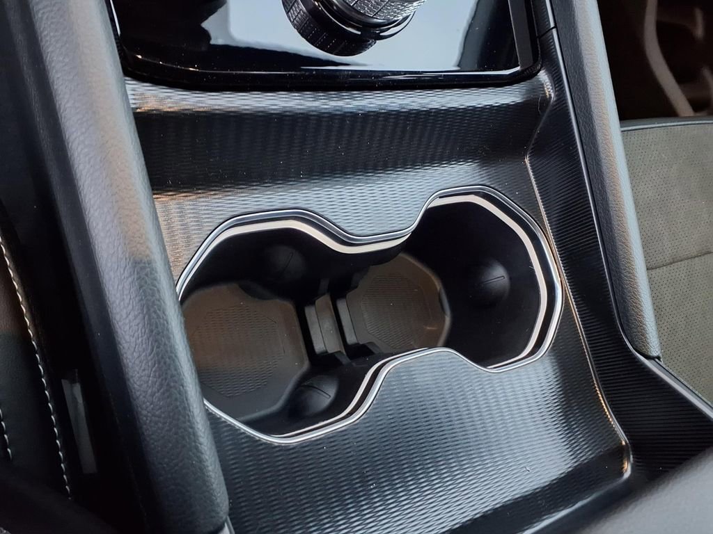 New 2026 Jeep Grand Cherokee Altitude image 21