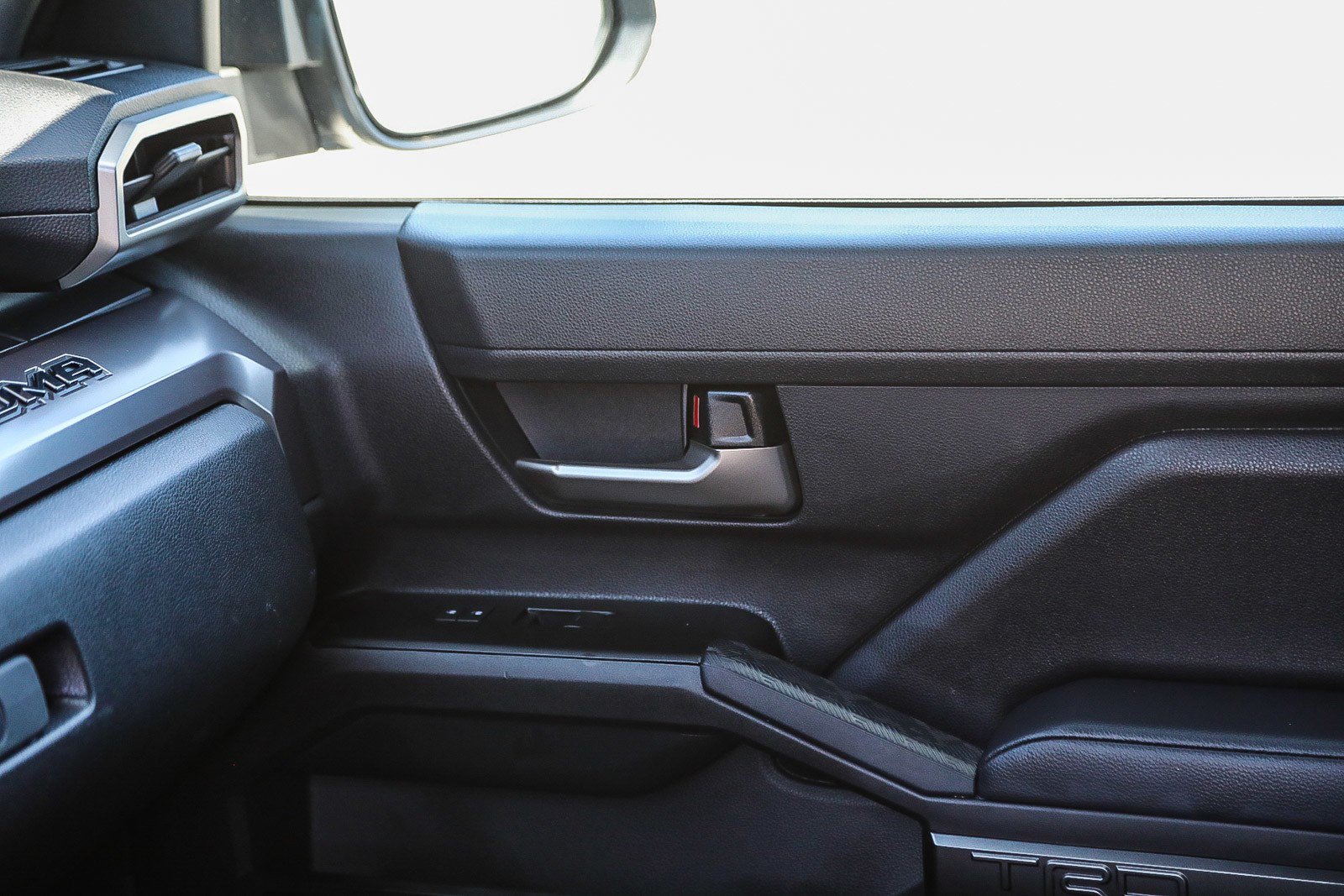Used 2025 Toyota Tacoma TRD Sport RWD image 21
