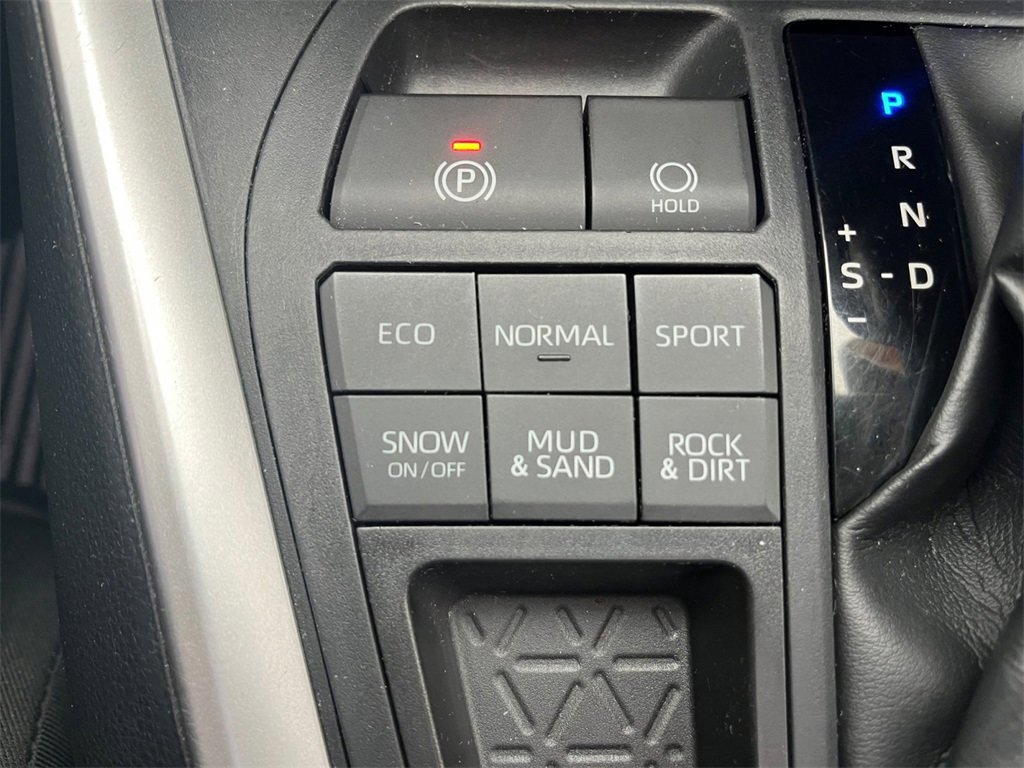 Used 2019 Toyota RAV4 XLE image 29