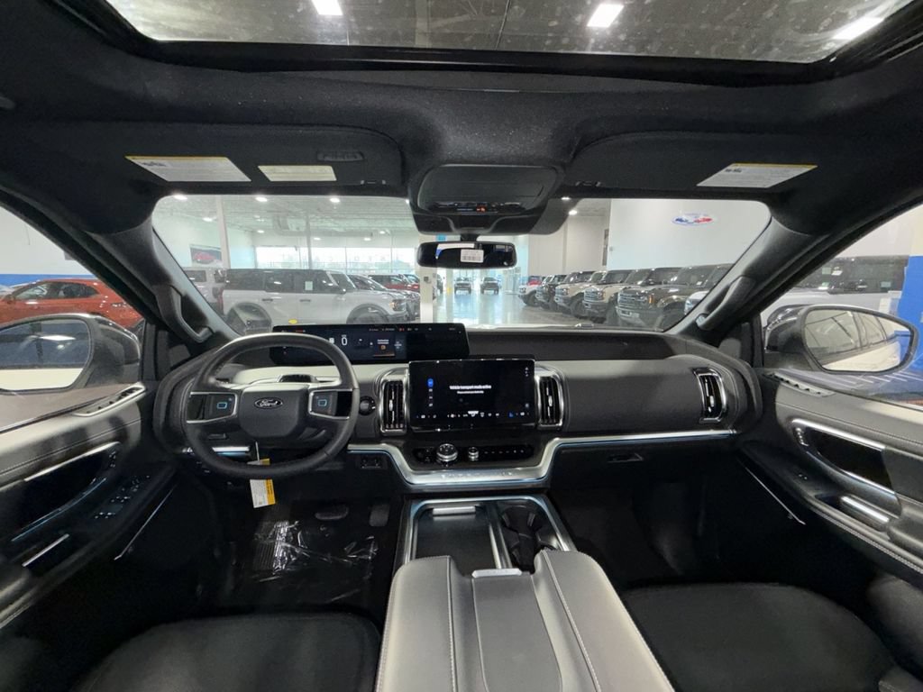 New 2026 Ford Expedition Max Platinum w/ Stealth Appearance Package AWD/4WD image 44