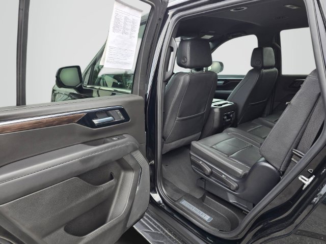 Used 2025 Chevrolet Tahoe LT AWD/4WD image 20