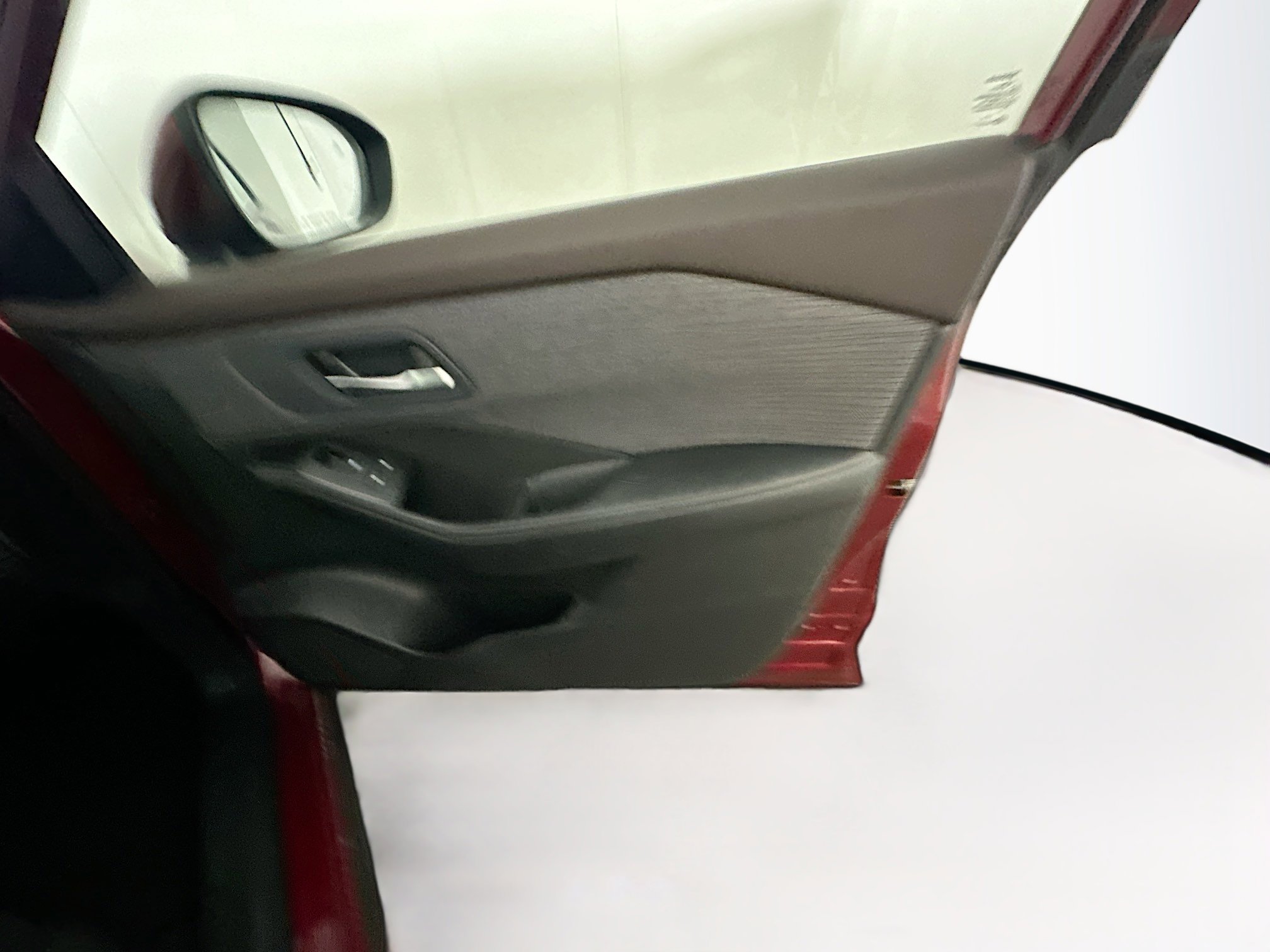 Used 2023 Nissan Rogue SV image 30