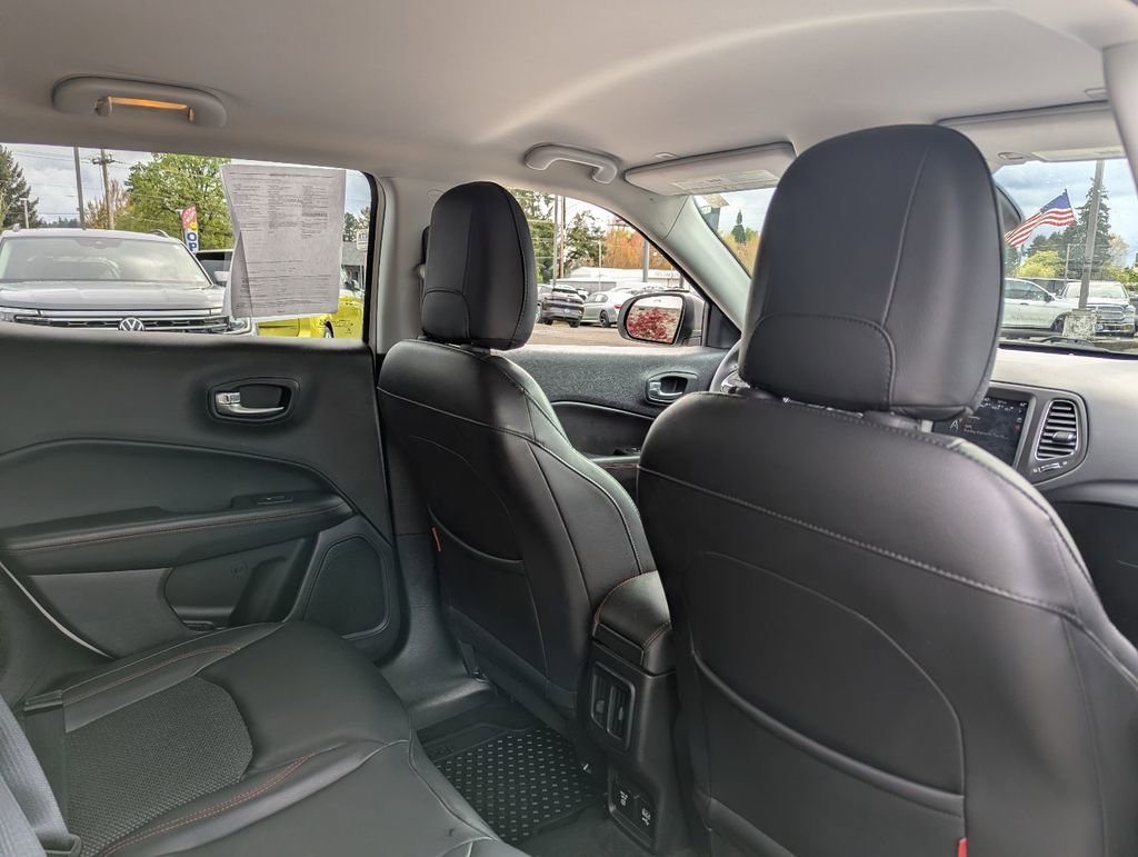 Used 2018 Jeep Compass Trailhawk w/ Navigation Group image 33