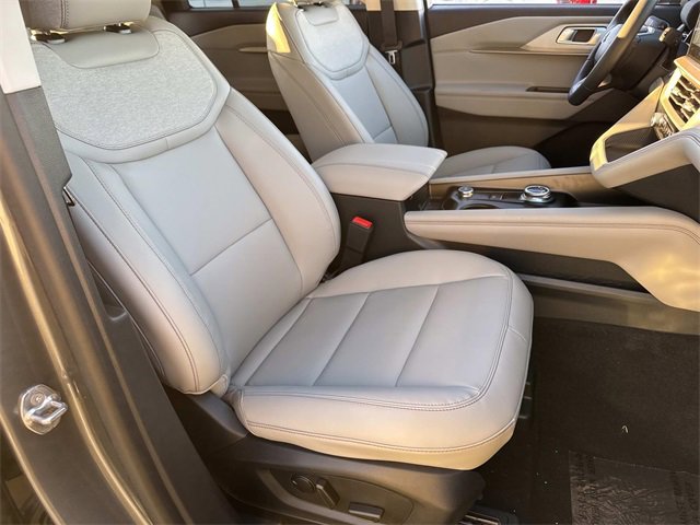 New 2026 Ford Explorer Active w/ Active Comfort Package image 10