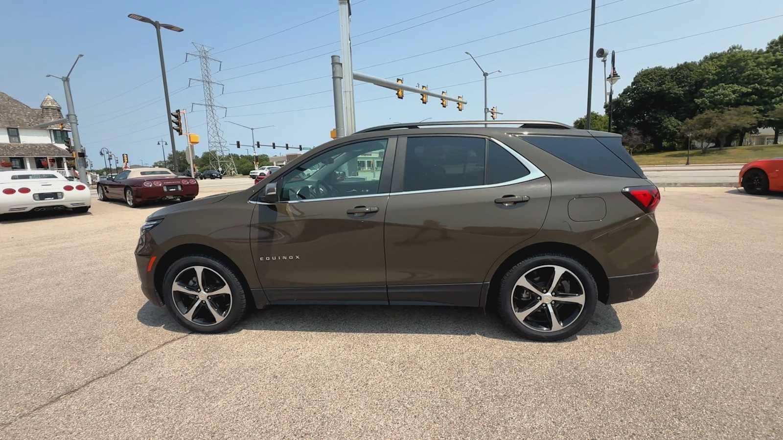Certified 2023 Chevrolet Equinox LT AWD/4WD image 5