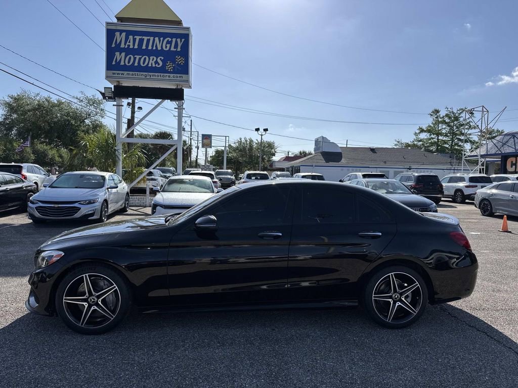 Used 2018 Mercedes-Benz C 300 4MATIC Sedan w/ AMG Line image 4