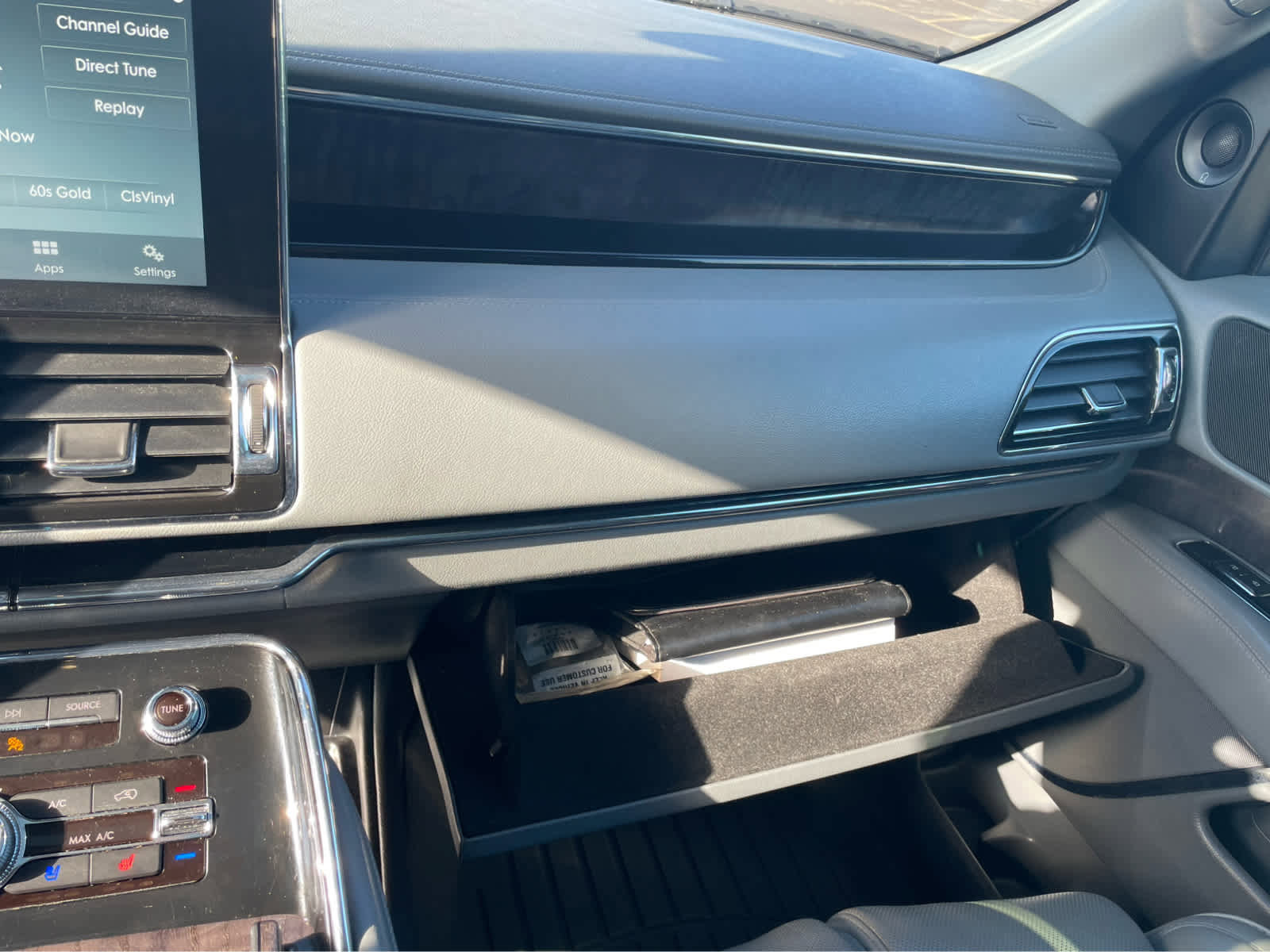 Used 2018 Lincoln Navigator Reserve w/ Technology Package image 30