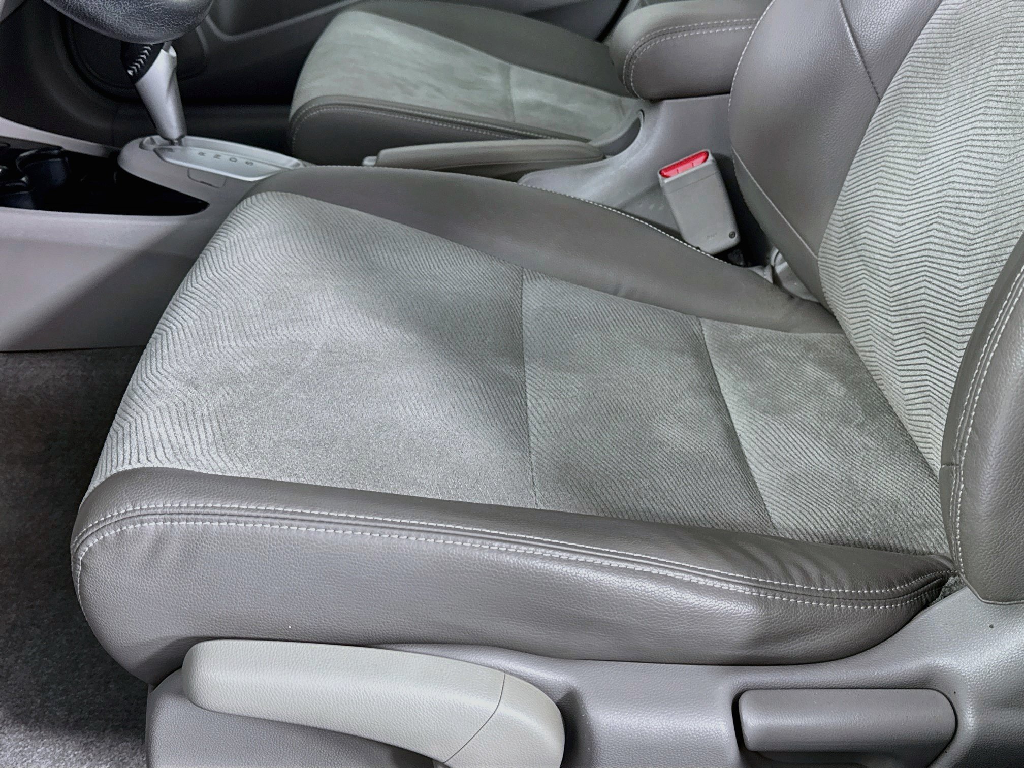Used 2013 Honda Insight EX image 17