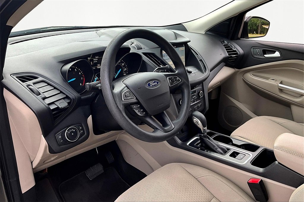Used 2019 Ford Escape SE image 14