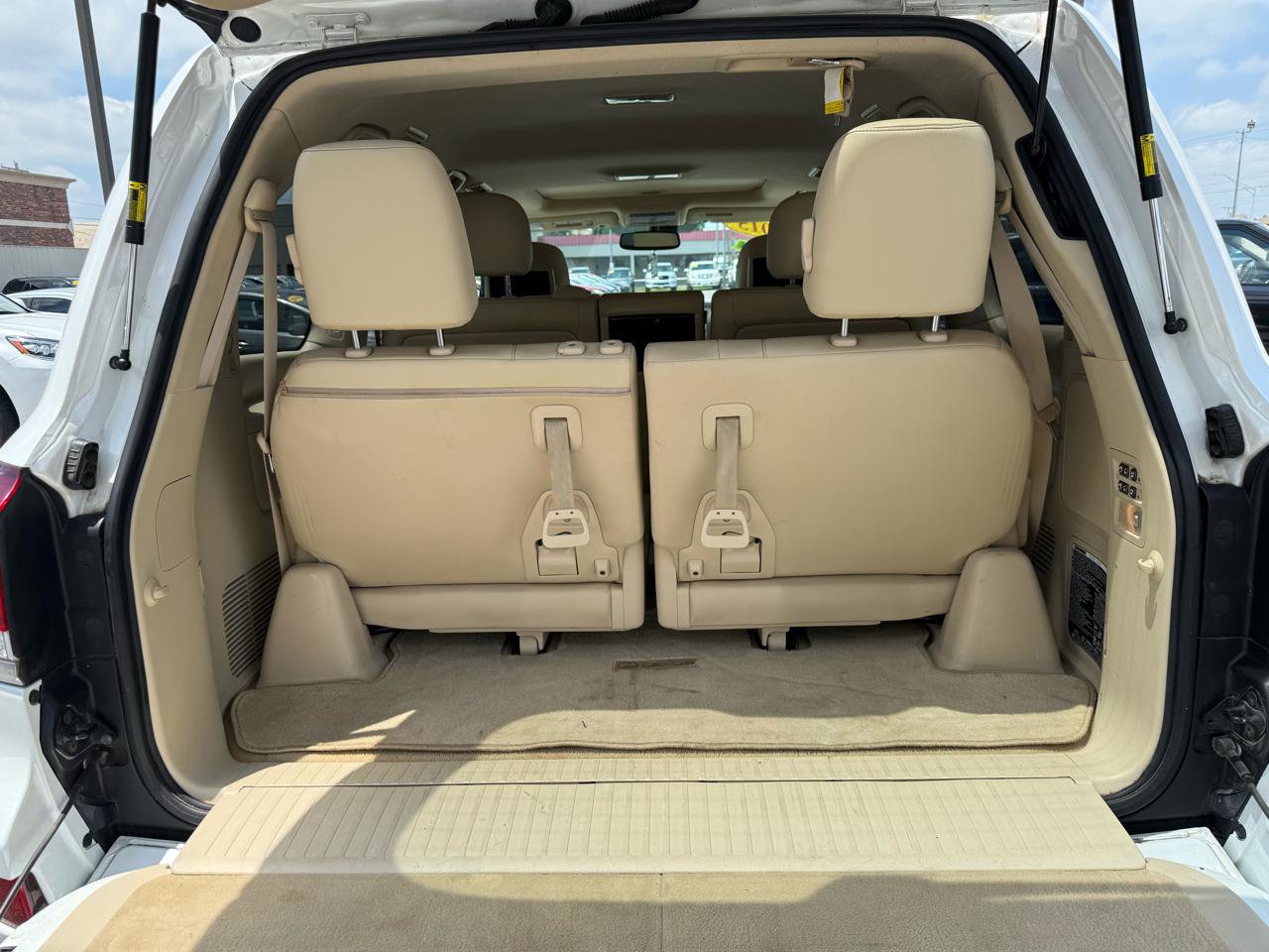 Used 2015 Lexus LX 570 4WD image 8