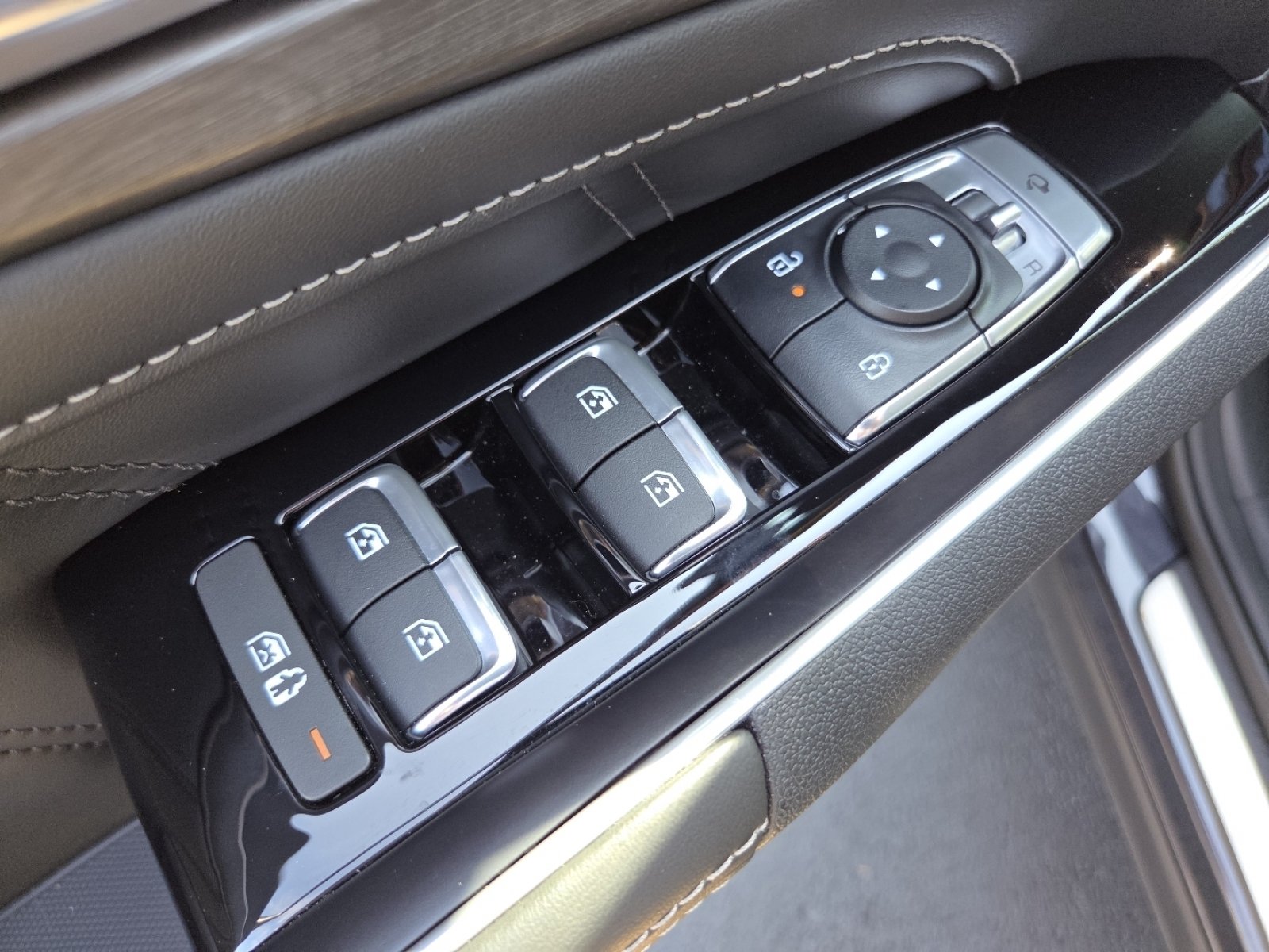 Used 2026 Kia Sorento SX AWD/4WD image 33